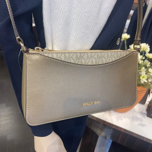 MICHAEL KORS Arden Medium Metallic Crossbody Bag
Pale Gold 
NWT - Picture 7 of 16